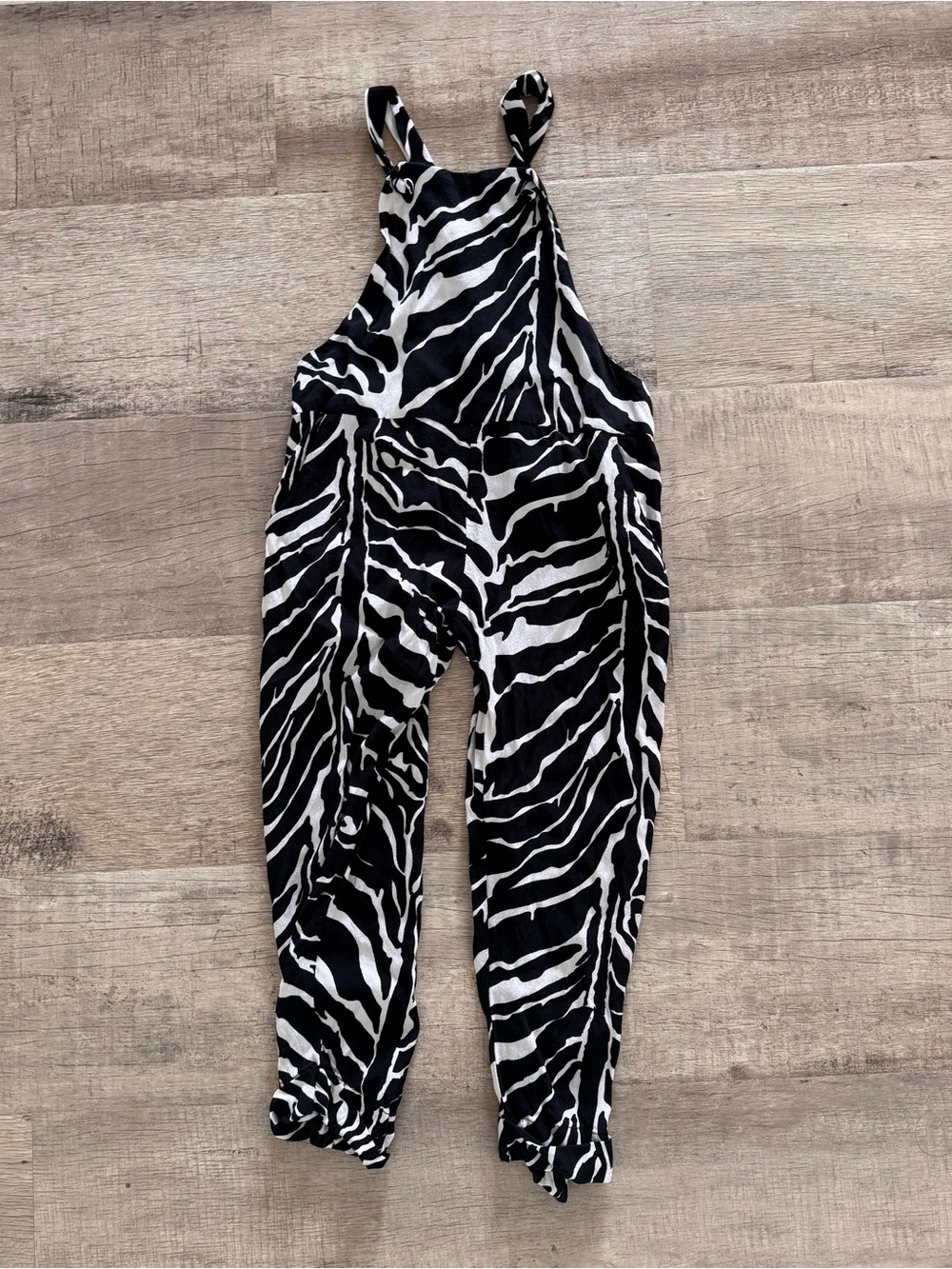 AVA SKY Girls Zebra Jumper